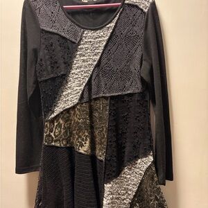 Vintage concepts Mixed-Texture Patchwork asymmetrical tunic - Black/Gray Sz Med.